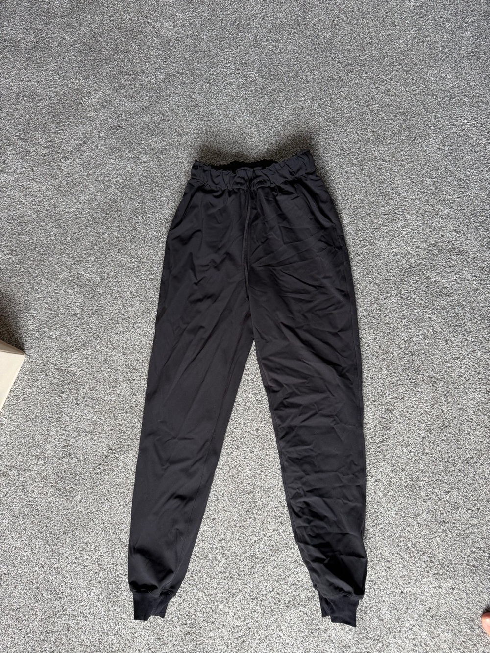 lululemon athletica Black high waisted  Joggers with Elastic  Waistband